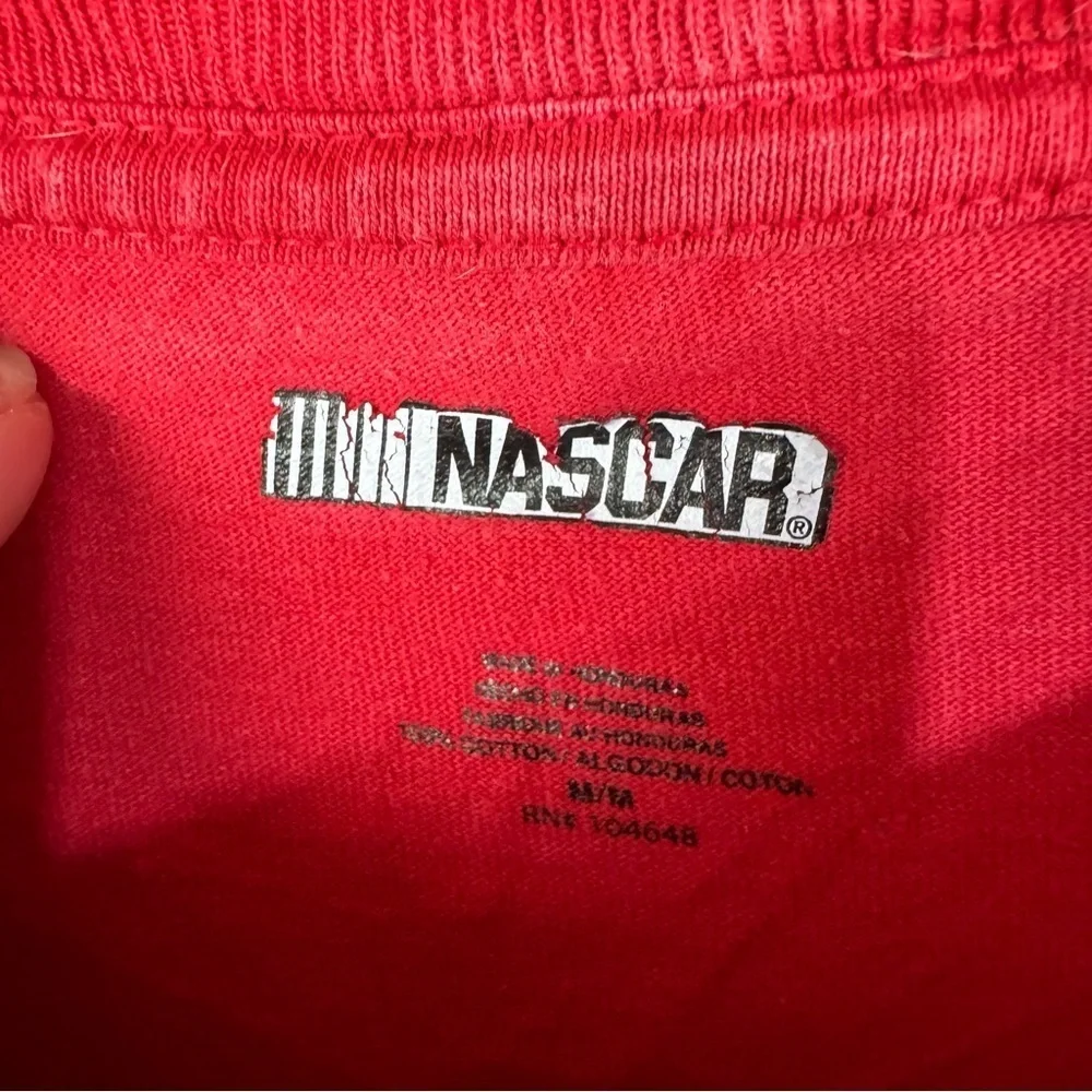 Nascar red y2k retro vintage looking t-shirt racing
